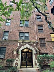 68-36 Burns D3, Forest Hills, NY 11375