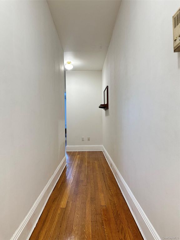 68-36 Burns D3, Forest Hills, NY 11375 — photo 3