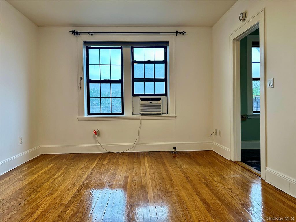 68-36 Burns D3, Forest Hills, NY 11375 — photo 5