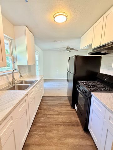 5713 Emerson Drive, Watauga, TX 76148