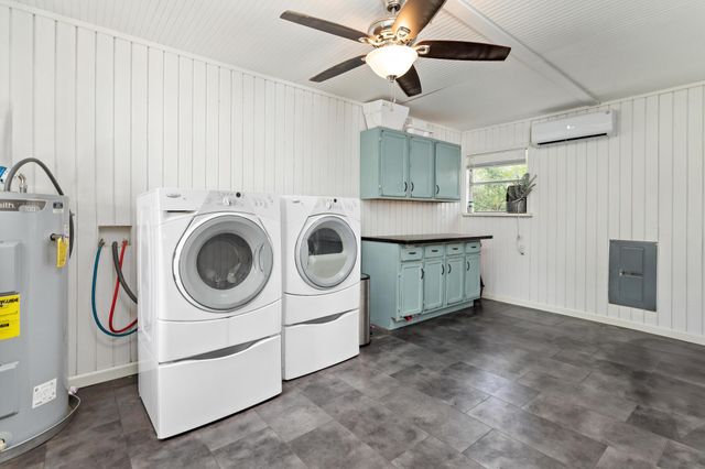 1007 N Pine Street, Woodville, TX 75979