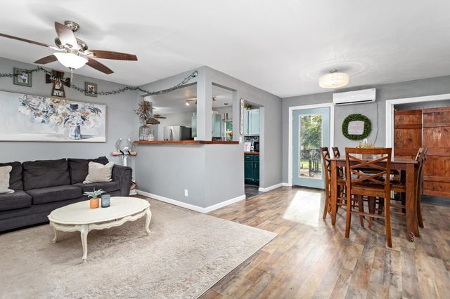 1007 N Pine Street, Woodville, TX 75979