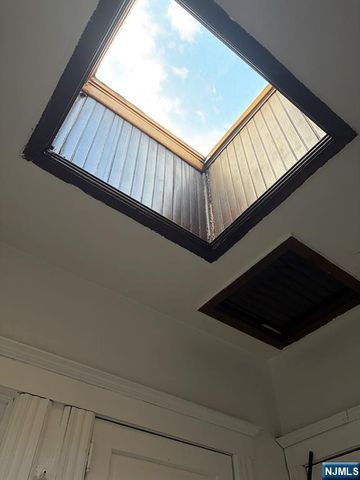 10 Farnham Avenue, Garfield, NJ 07026