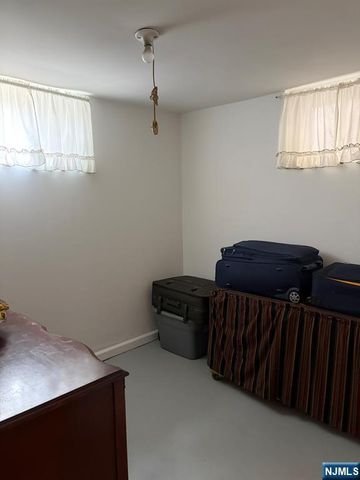 10 Farnham Avenue, Garfield, NJ 07026