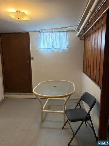 10 Farnham Avenue, Garfield, NJ 07026