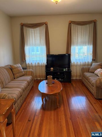 10 Farnham Avenue, Garfield, NJ 07026