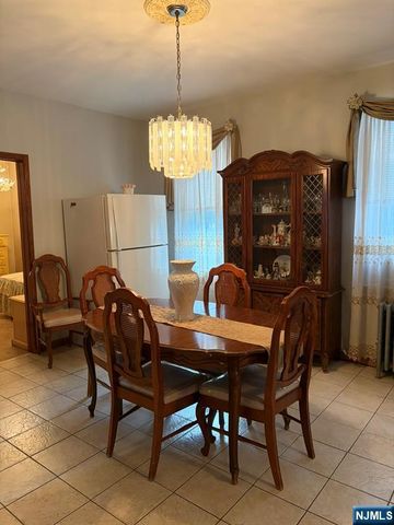 10 Farnham Avenue, Garfield, NJ 07026