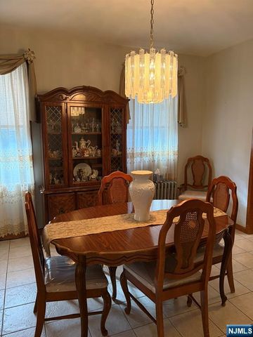 10 Farnham Avenue, Garfield, NJ 07026