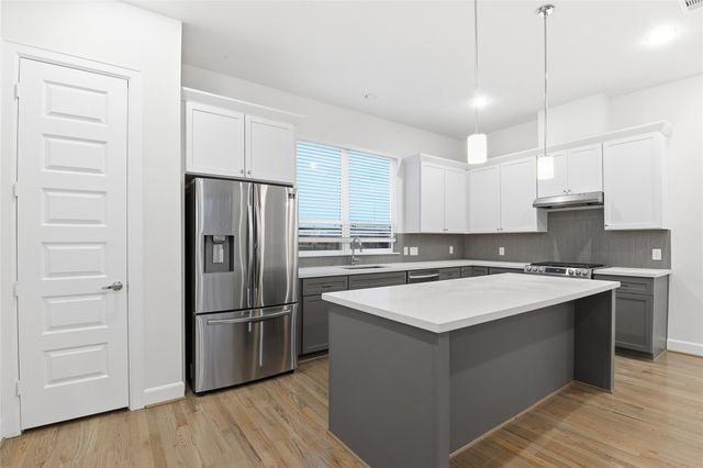 2733 Eado Edge Court, Houston, TX 77020