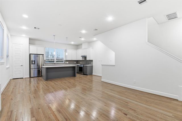 2733 Eado Edge Court, Houston, TX 77020