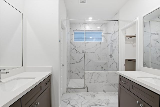 2733 Eado Edge Court, Houston, TX 77020