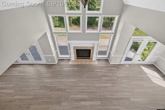 48802 Crescent Drive, Macomb, MI 48044