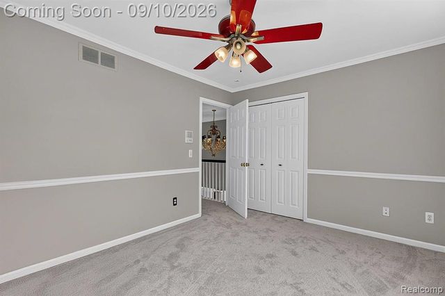 48802 Crescent Drive, Macomb, MI 48044