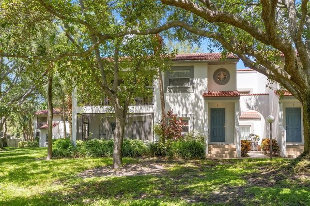 500 SANTA CRUZ PLACE NE F, St Petersburg, FL 33703