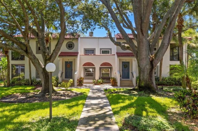 500 SANTA CRUZ PLACE NE F, St Petersburg, FL 33703