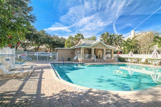 500 SANTA CRUZ PLACE NE F, St Petersburg, FL 33703