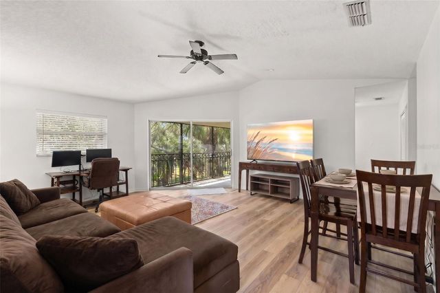 500 SANTA CRUZ PLACE NE F, St Petersburg, FL 33703