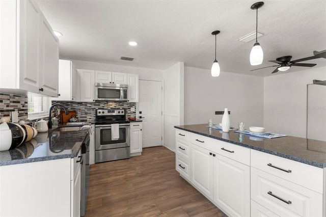 2954 CURLING COURT, Palm Harbor, FL 34684