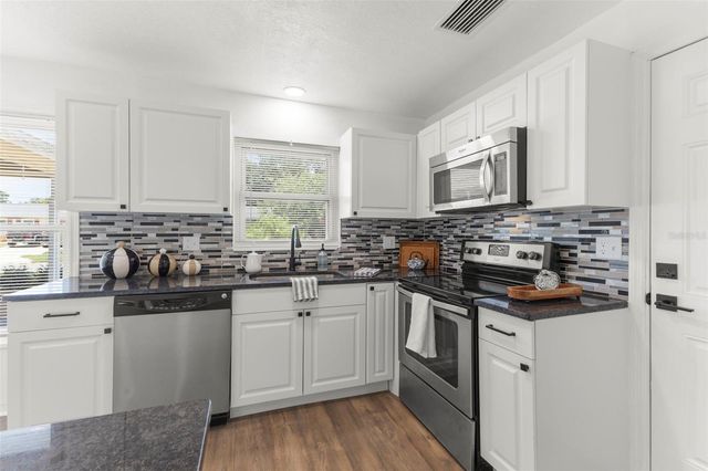 2954 CURLING COURT, Palm Harbor, FL 34684