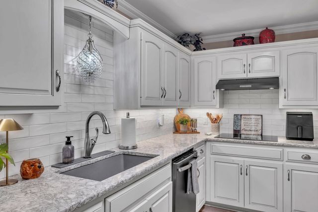 508 Plantation Ln, Marshall, TX 75672