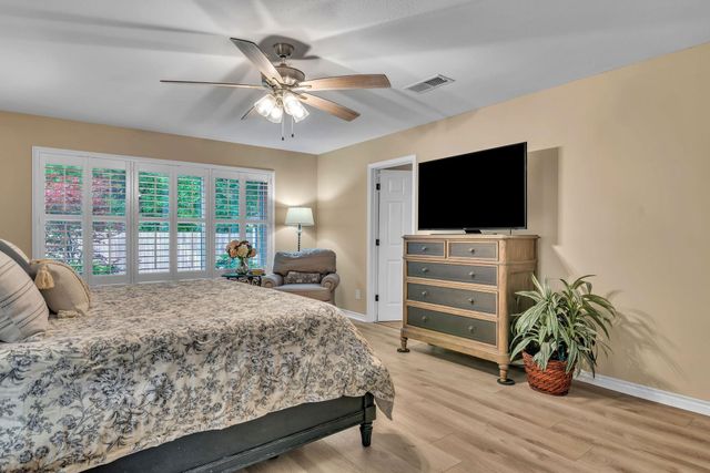 508 Plantation Ln, Marshall, TX 75672