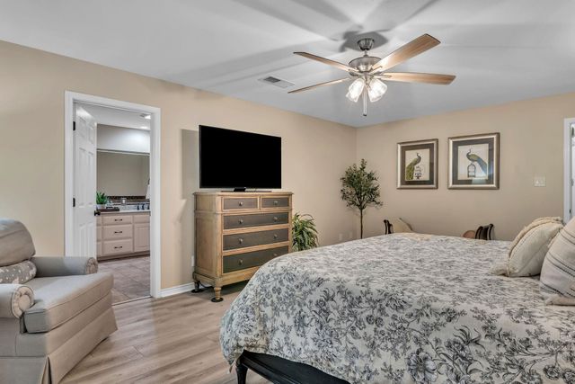 508 Plantation Ln, Marshall, TX 75672
