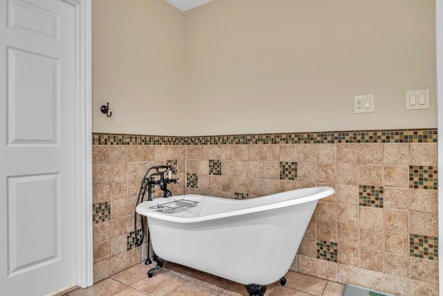508 Plantation Ln, Marshall, TX 75672