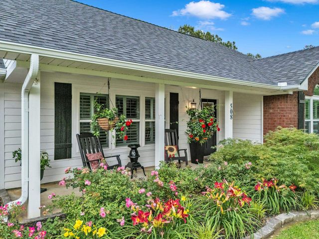 508 Plantation Ln, Marshall, TX 75672