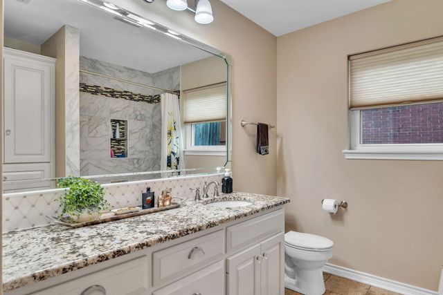 508 Plantation Ln, Marshall, TX 75672