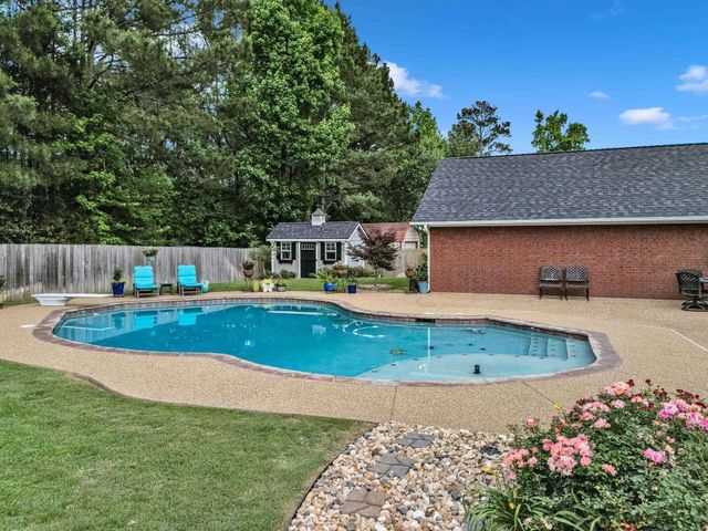 508 Plantation Ln, Marshall, TX 75672
