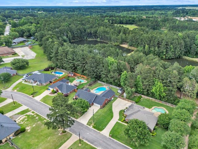 508 Plantation Ln, Marshall, TX 75672
