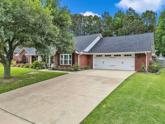 508 Plantation Ln, Marshall, TX 75672