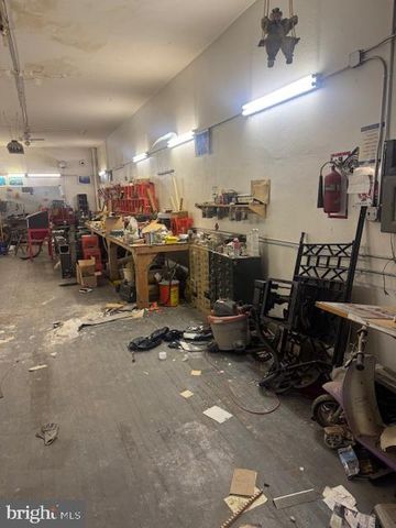 3013 FRANKFORD AVE, Philadelphia, PA 19134