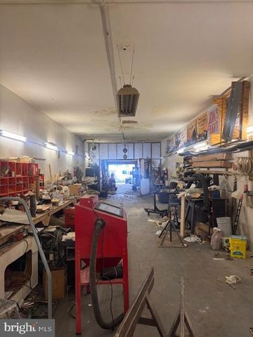 3013 FRANKFORD AVE, Philadelphia, PA 19134