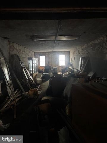 3013 FRANKFORD AVE, Philadelphia, PA 19134