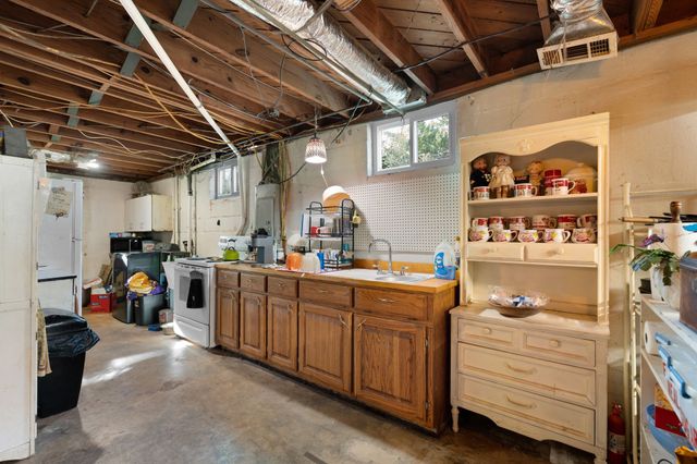 314 Avon St, Lawrenceburg, TN 38464