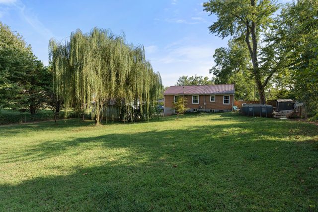 314 Avon St, Lawrenceburg, TN 38464