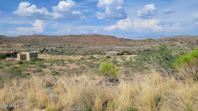 12331 S CABALLO Terrace 314, Mayer, AZ 86333