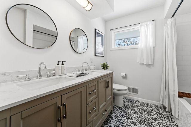 11216 Minnetonka Boulevard, Minnetonka, MN 55305