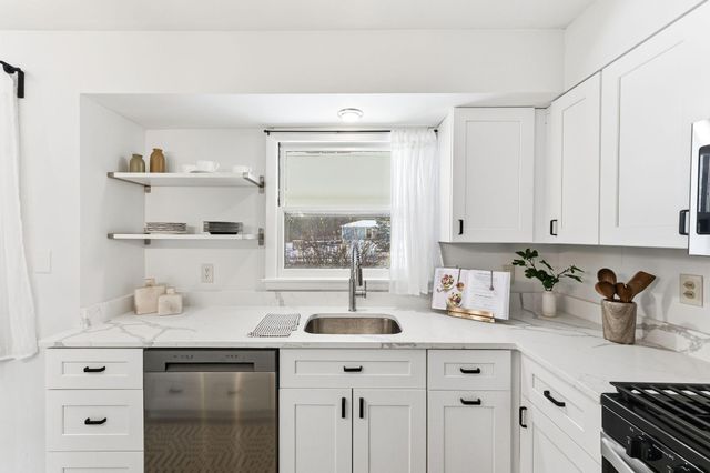 11216 Minnetonka Boulevard, Minnetonka, MN 55305