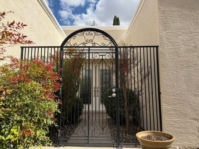 5100 Cordoniz Street NW, Albuquerque, NM 87120