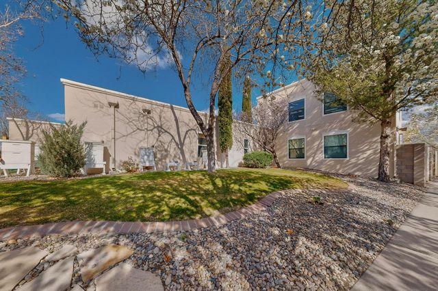 5100 Cordoniz Street NW, Albuquerque, NM 87120