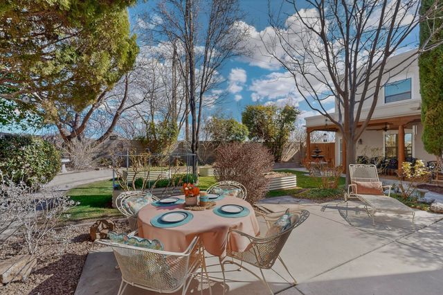 5100 Cordoniz Street NW, Albuquerque, NM 87120