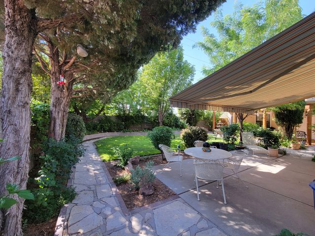 5100 Cordoniz Street NW, Albuquerque, NM 87120