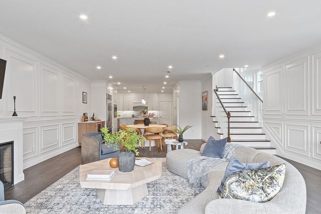 206 W Main St 8, Georgetown, MA 01833