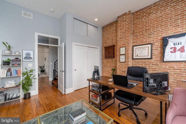17 E OSTEND ST, Baltimore, MD 21230