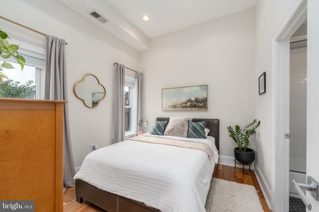 17 E OSTEND ST, Baltimore, MD 21230