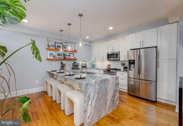 17 E OSTEND ST, Baltimore, MD 21230