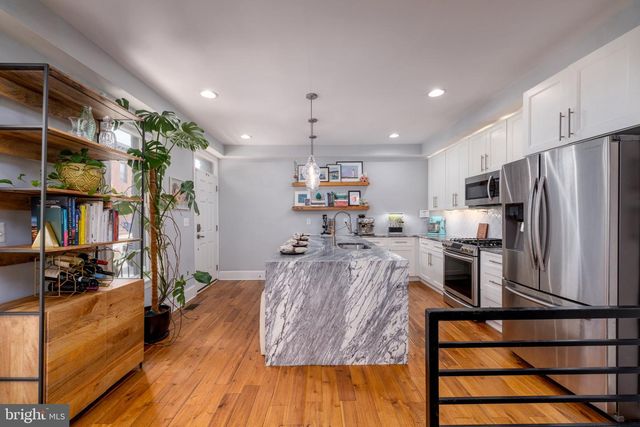 17 E OSTEND ST, Baltimore, MD 21230