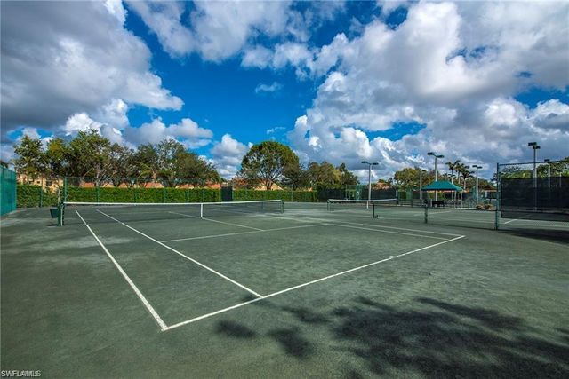 643 Beachwalk Cir Apt 202, Naples, FL 34108